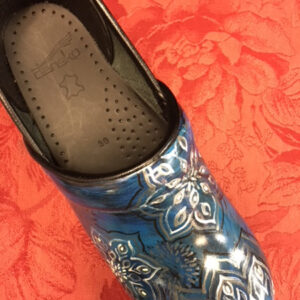 LIMITED EDITION DANSKO HAND PAINTED PROFESSIONAL CLOG: BLUE ROSEMALING